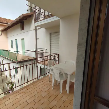 Casa Vacanza Xenia-appartamento Emilio Lägenhet